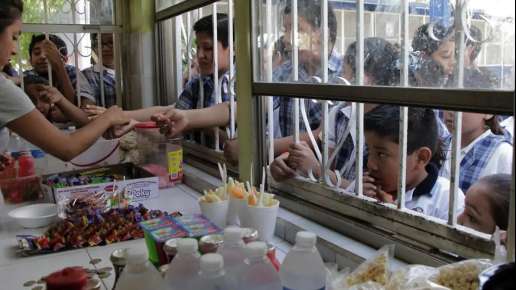 SEV regula operación de cooperativas escolares, padres de familia vigilarán la buena operación