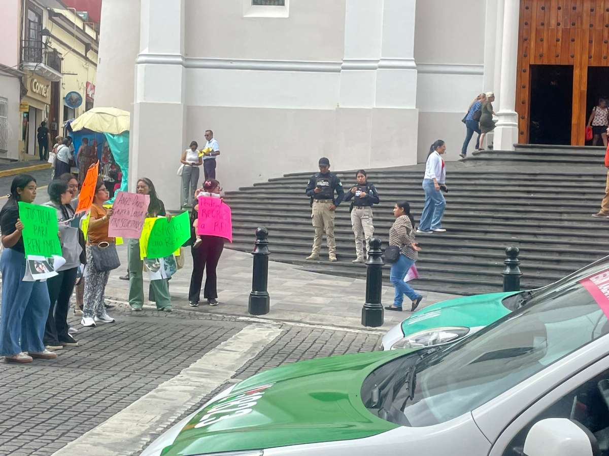 Madre solicita apoyo a autoridades para recuperar a su bebé, el padre de la niña se la quitó a la fuerza