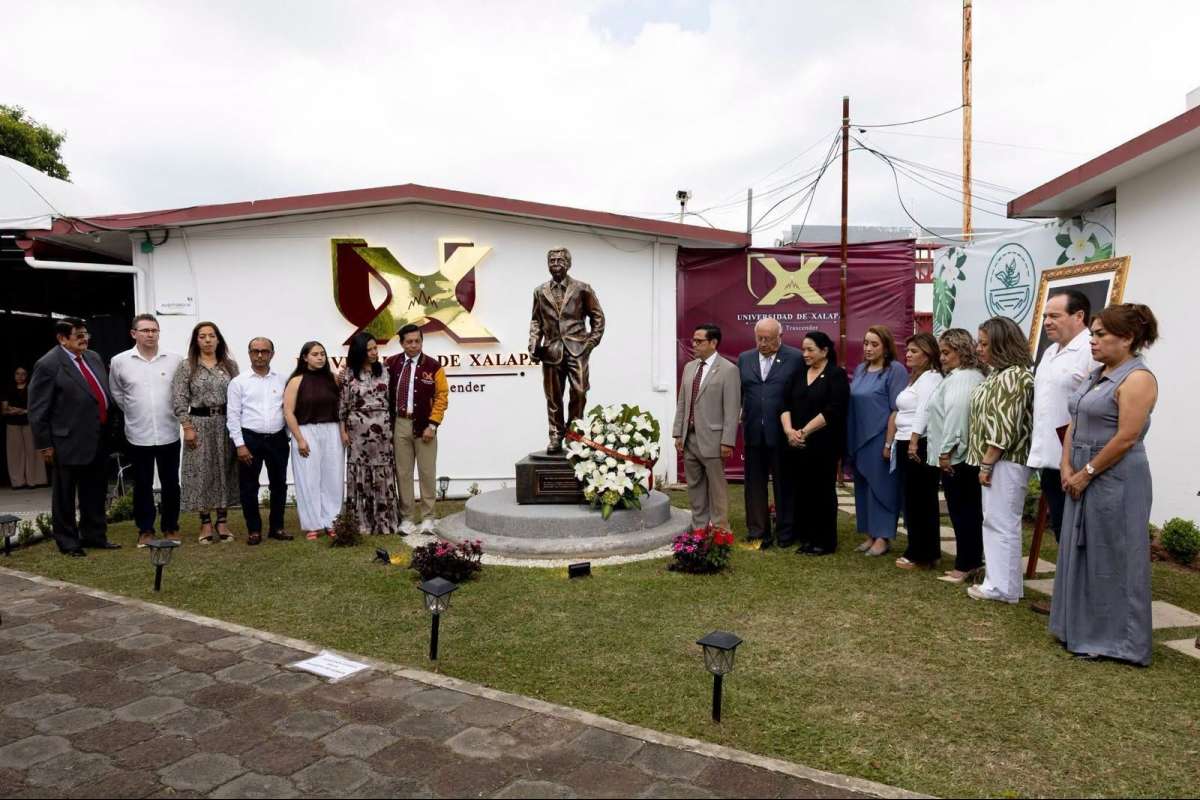A 34 años de distancia, la UX primera universidad privada de Xalapa ‘sigue trascendiendo’