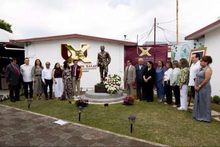 A 34 años de distancia, la UX primera universidad privada de Xalapa ‘sigue trascendiendo’