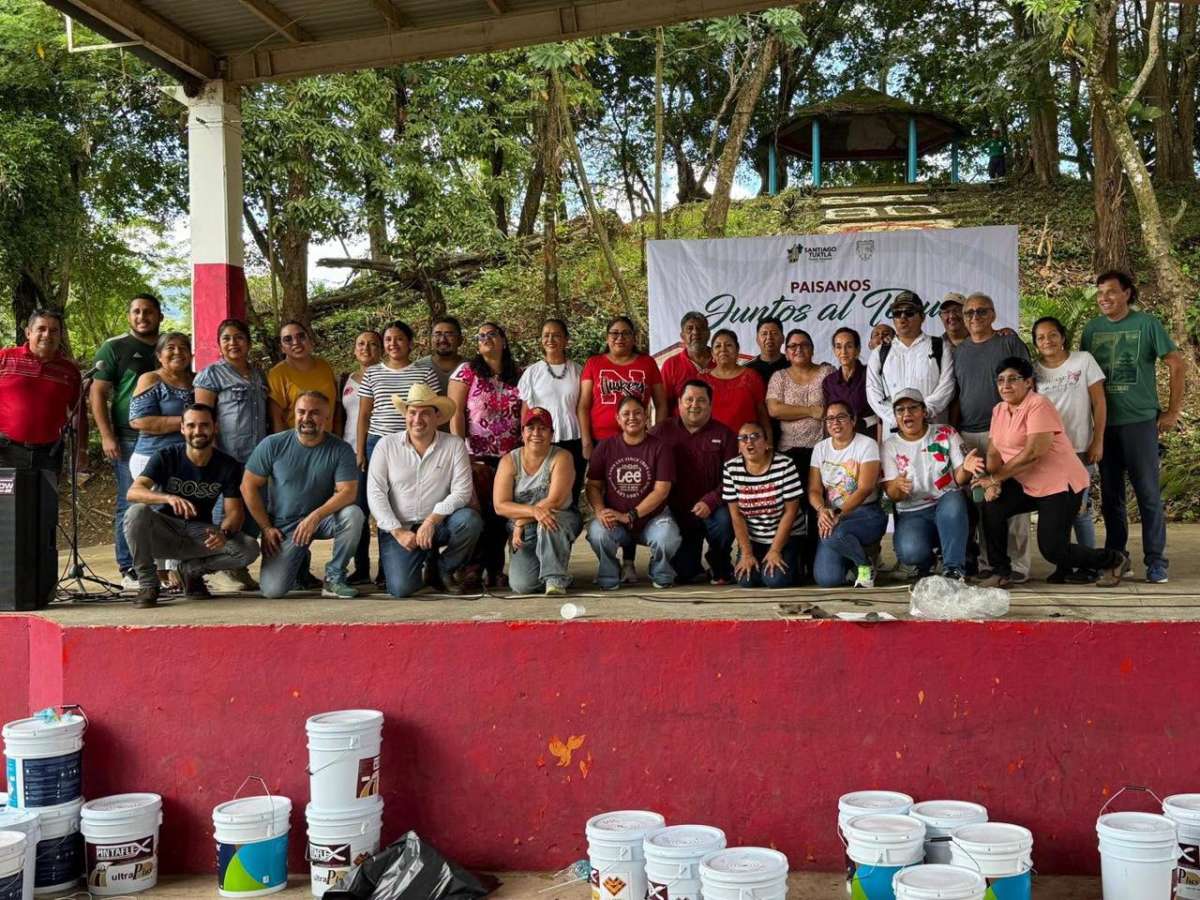 Estado entrega insumos para mantenimiento escolar, padres deben apoyar con el trabajo: Maritza Ramírez