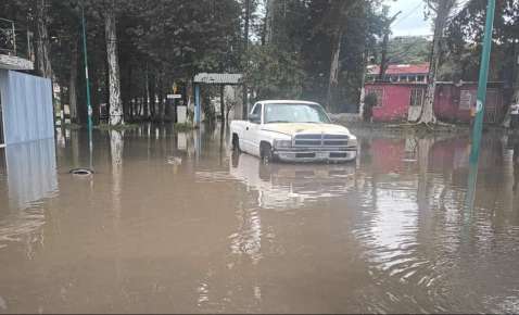 Lluvia de domingo genera afectación en cuatro colonias de Xalapa