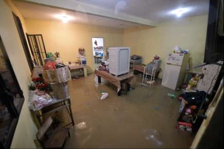 Confirma PC estatal dos decesos por lluvia torrencial en Xalapa, continúan evaluando daños