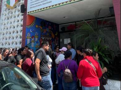 Toman oficinas de Educación Prescolar, exigen la asignación de un docente