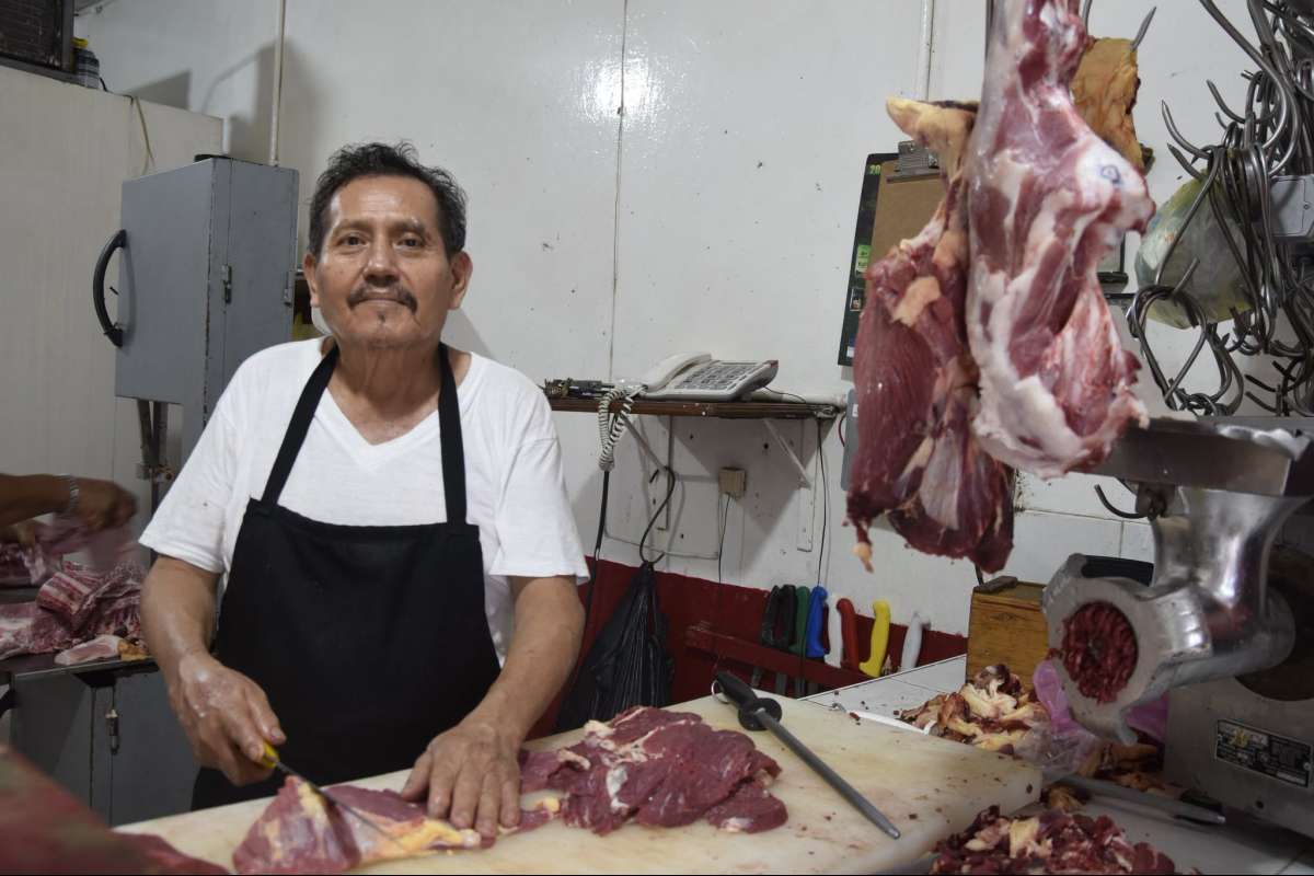 56 Años como Tablajero en Pánuco Celebra Tito Fernández Valdez