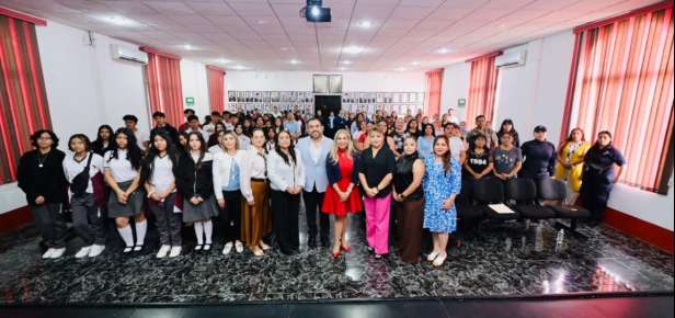 Realizan en Camerino Z. Mendoza foro sobre empoderamiento político de las mujeres