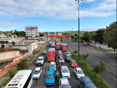 Transportistas de AMOTAC y Canacar de la región Xalapa se suman al paro nacional